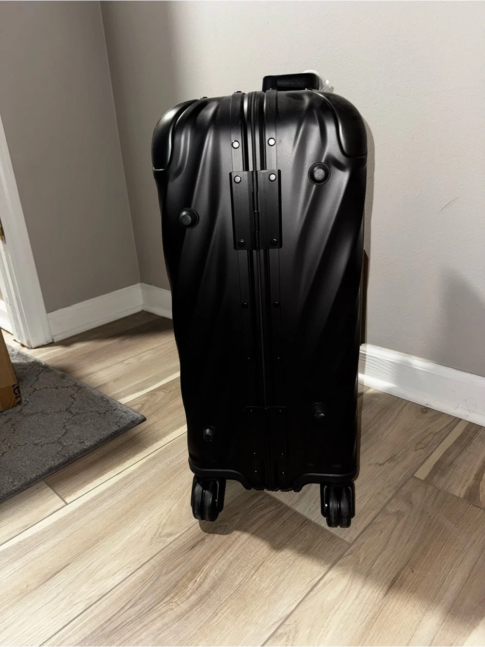 TUMI 19 Degree Aluminum International Carry-On Matte Black 22” NWT